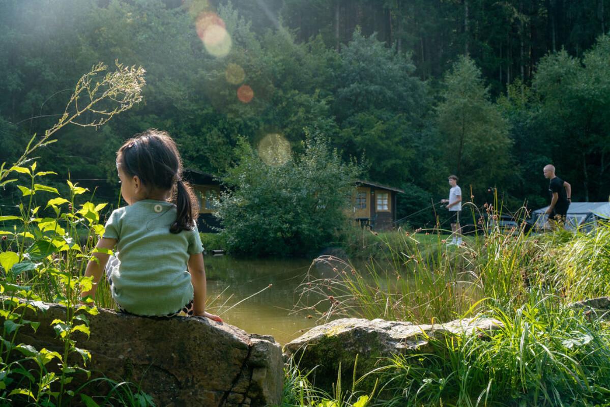 Nazomeren op een natuurcamping in het Duitse Rijnland-Palts