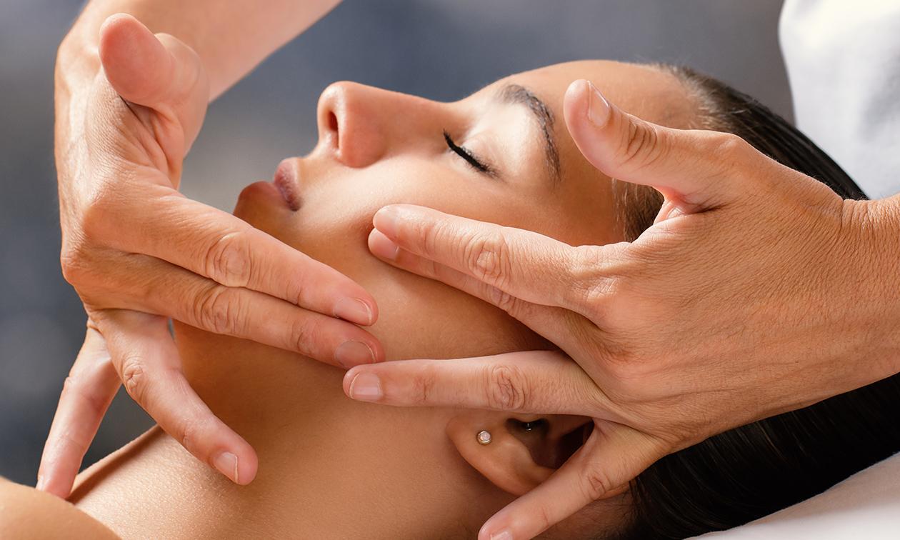 Bindweefsel gezichtsmassage (30 min.) bij Skincare by Nadia